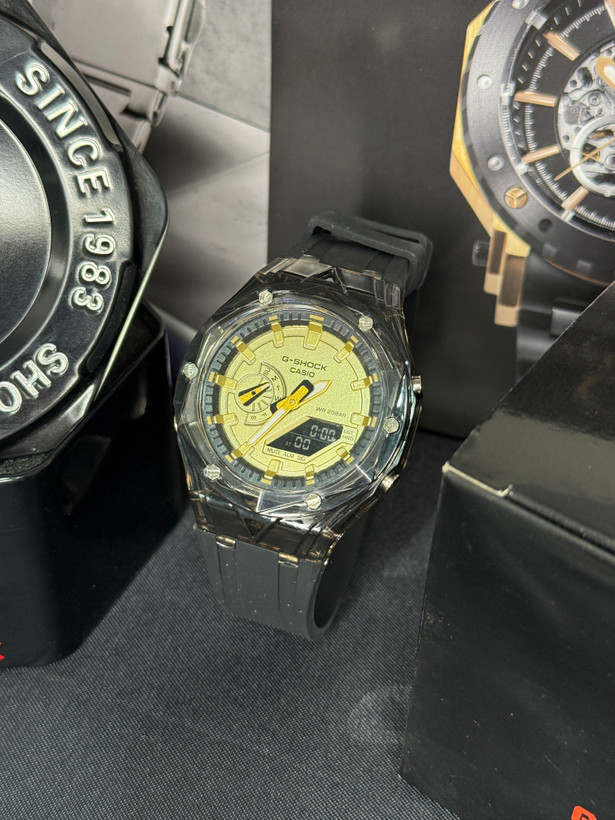کاسیو جیشاک قاب شیشه ای مدل GA-2100
