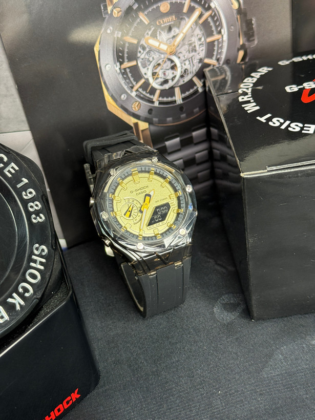 کاسیو جیشاک قاب شیشه ای مدل GA-2100